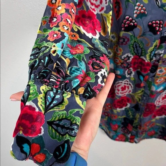 Johnny Was Minto Burnout Yrene Blouse Colorful Silk Blend Size Medium - Picture 6 of 10